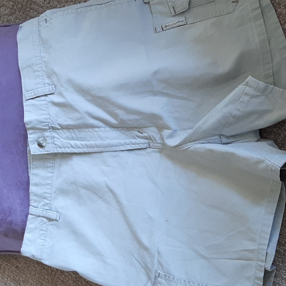 Columbia cargo shorts